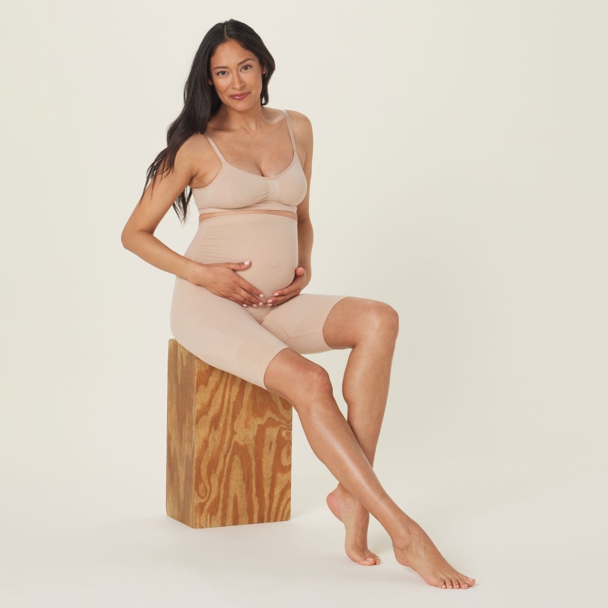 EverieShape Maternity High Rise Short - Everie Woman
